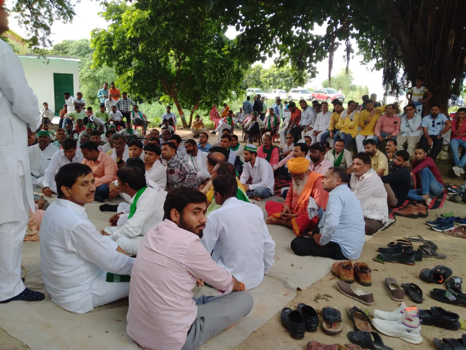प्रदेश कार्यालय इमिलिया पर प्रदेश अध्यक्ष जी द्वारा समीक्षा बैठक कराई गई ।